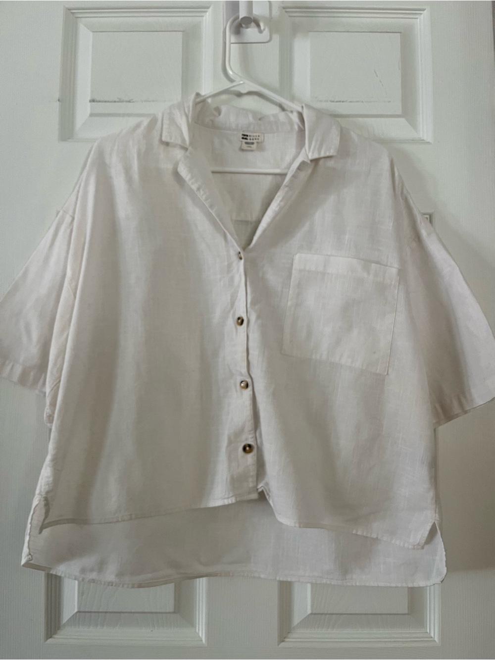 Billabong Cream Short-Sleeve Button-Down Shirt